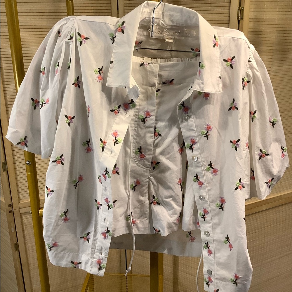 Love The Label White Floral Button-Down Shirt & Short Set Brand New w Tags